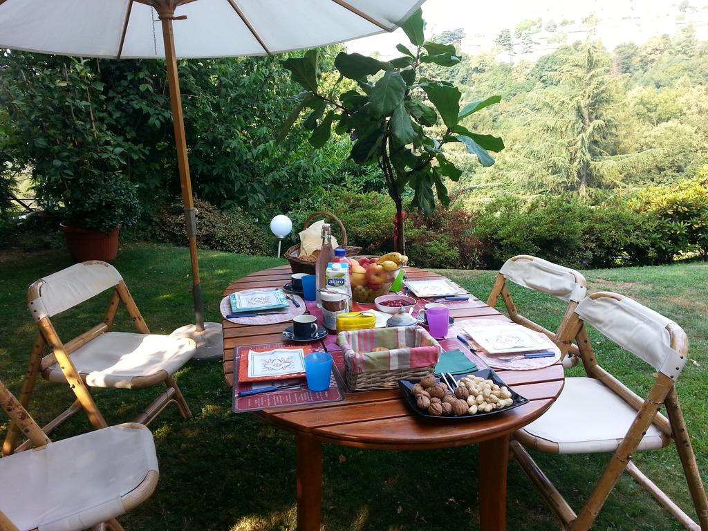 Casa Vacanze Le Violette Villa Brunate Ngoại thất bức ảnh